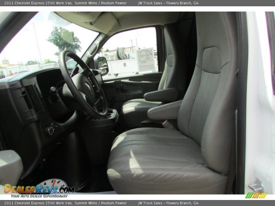 2011 Chevrolet Express 2500 Work Van Summit White / Medium Pewter Photo #31