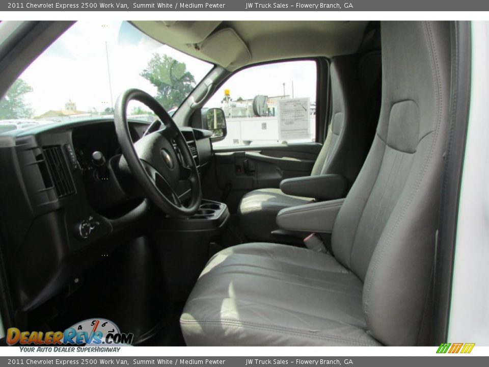 2011 Chevrolet Express 2500 Work Van Summit White / Medium Pewter Photo #32