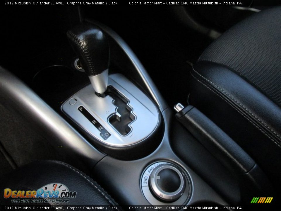 2012 Mitsubishi Outlander SE AWD Shifter Photo #16