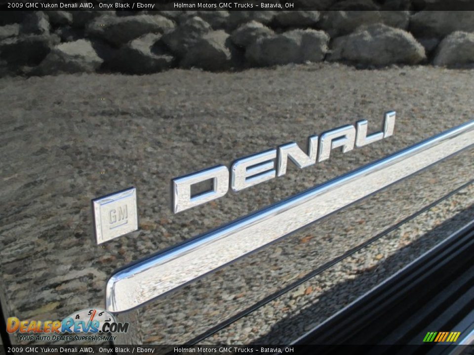 2009 GMC Yukon Denali AWD Onyx Black / Ebony Photo #4