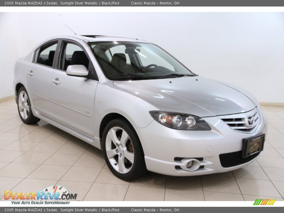 2005 Mazda MAZDA3 s Sedan Sunlight Silver Metallic / Black/Red Photo #1