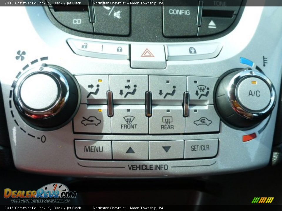 Controls of 2015 Chevrolet Equinox LS Photo #19