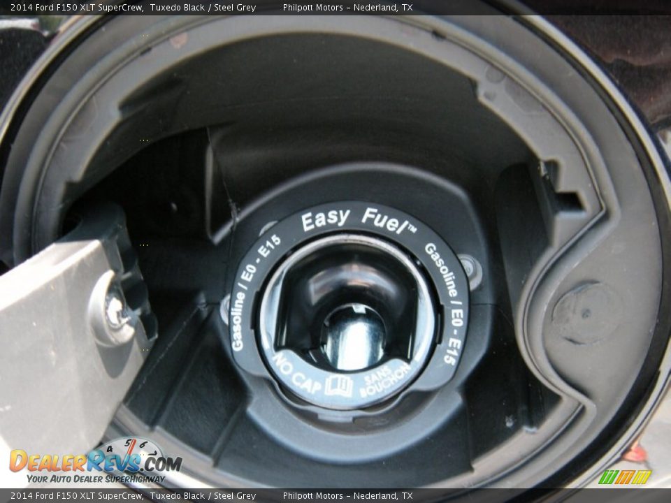 2014 Ford F150 XLT SuperCrew Tuxedo Black / Steel Grey Photo #17