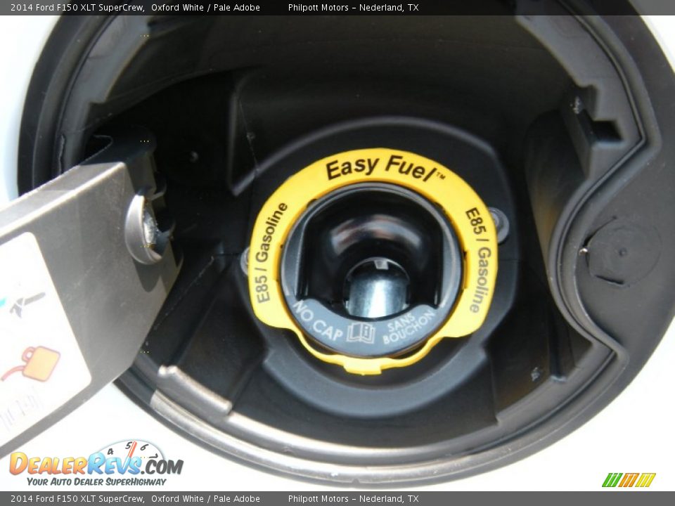 2014 Ford F150 XLT SuperCrew Oxford White / Pale Adobe Photo #16
