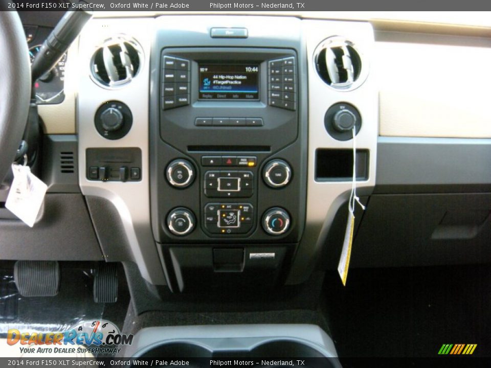 2014 Ford F150 XLT SuperCrew Oxford White / Pale Adobe Photo #29