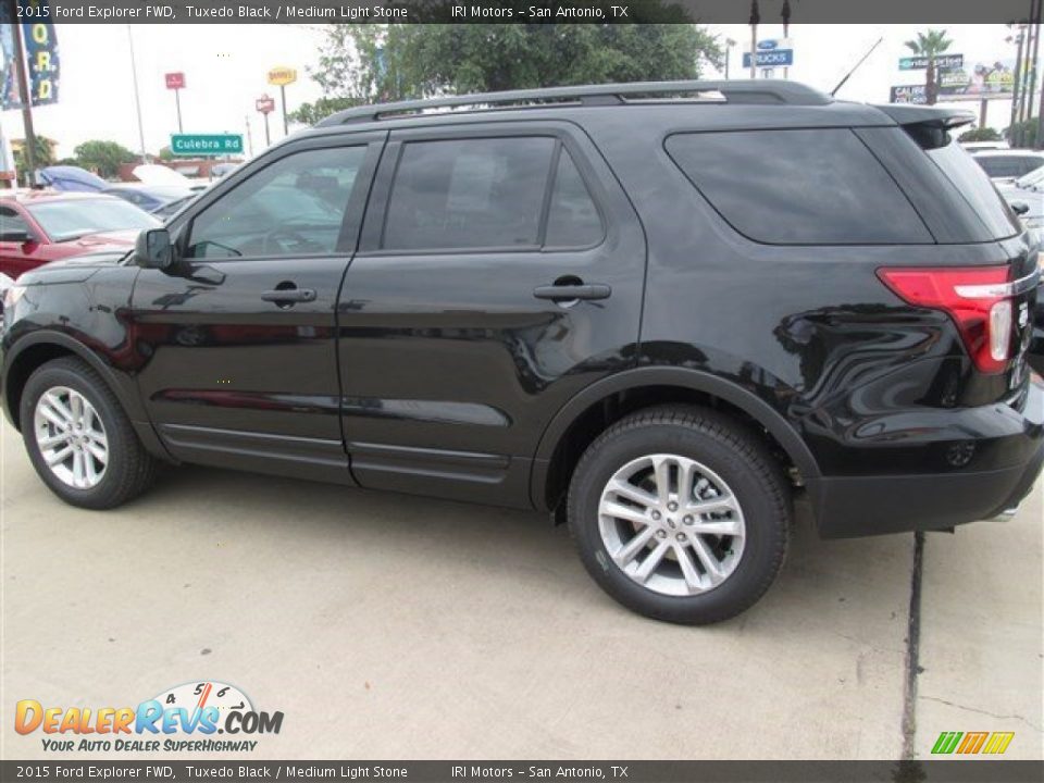 2015 Ford Explorer FWD Tuxedo Black / Medium Light Stone Photo #4