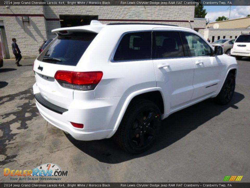 2014 Jeep Grand Cherokee Laredo 4x4 Bright White / Morocco Black Photo #6