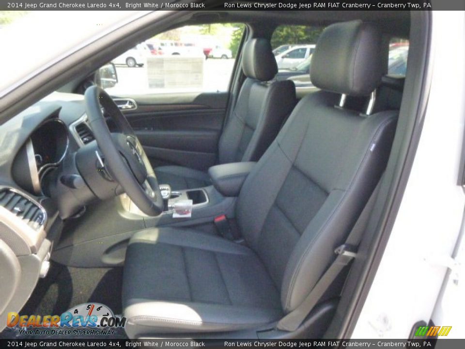 2014 Jeep Grand Cherokee Laredo 4x4 Bright White / Morocco Black Photo #10