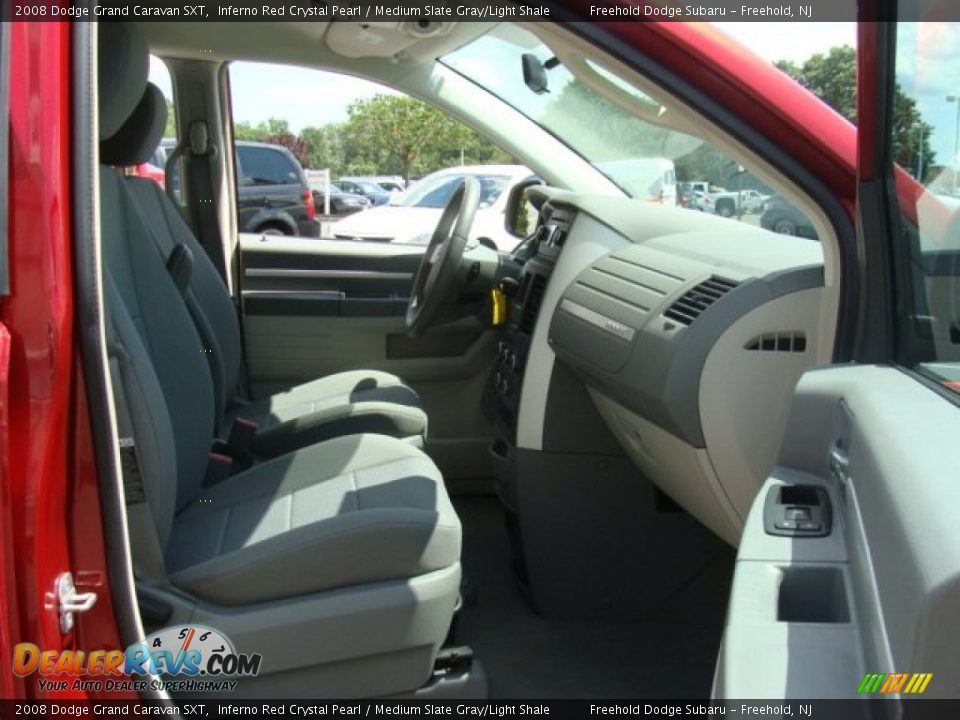 2008 Dodge Grand Caravan SXT Inferno Red Crystal Pearl / Medium Slate Gray/Light Shale Photo #15