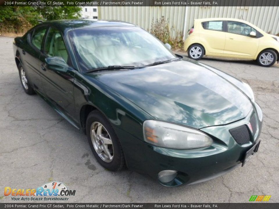 2004 Pontiac Grand Prix GT Sedan Polo Green Metallic / Parchment/Dark Pewter Photo #2