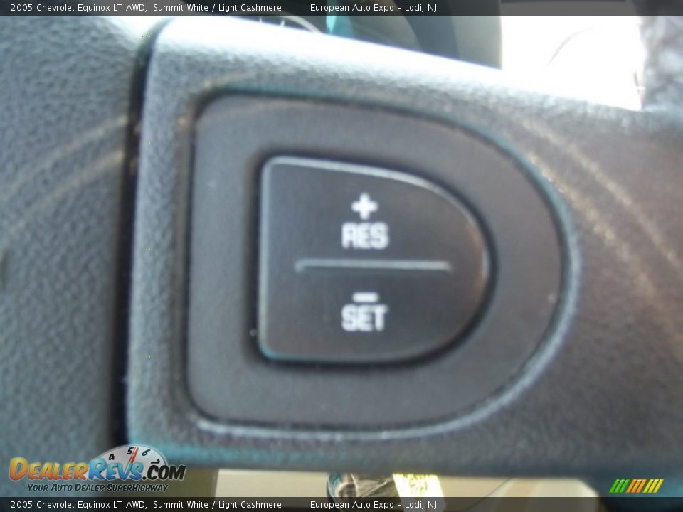 2005 Chevrolet Equinox LT AWD Summit White / Light Cashmere Photo #13