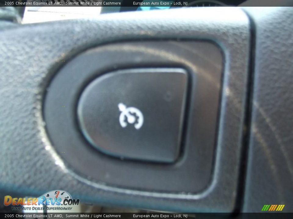 2005 Chevrolet Equinox LT AWD Summit White / Light Cashmere Photo #14