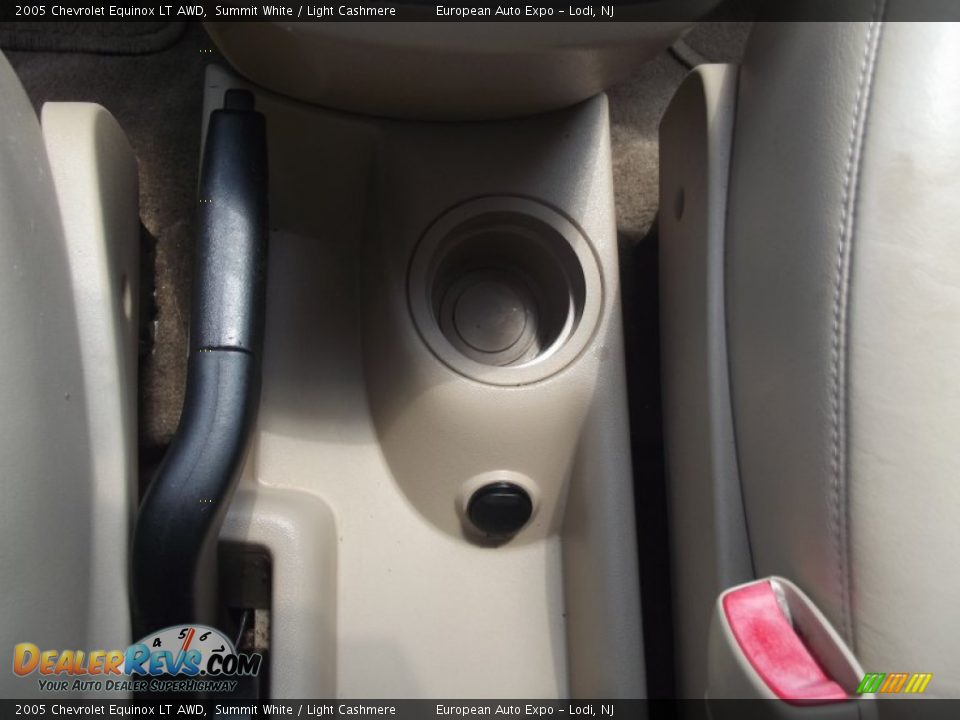 2005 Chevrolet Equinox LT AWD Summit White / Light Cashmere Photo #20
