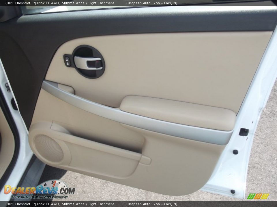 2005 Chevrolet Equinox LT AWD Summit White / Light Cashmere Photo #21