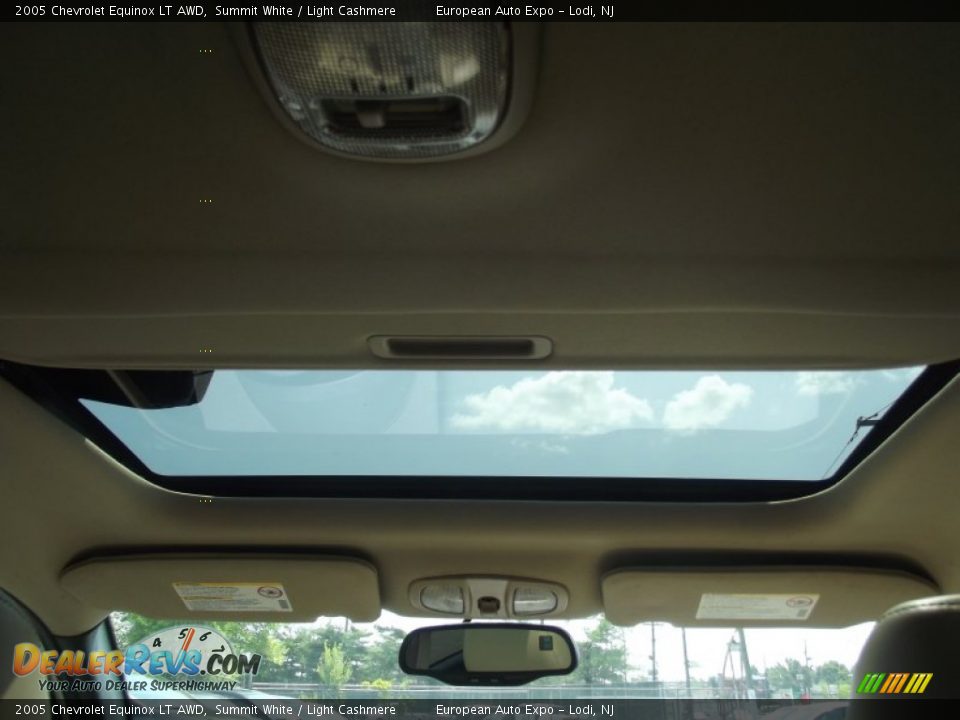 2005 Chevrolet Equinox LT AWD Summit White / Light Cashmere Photo #28
