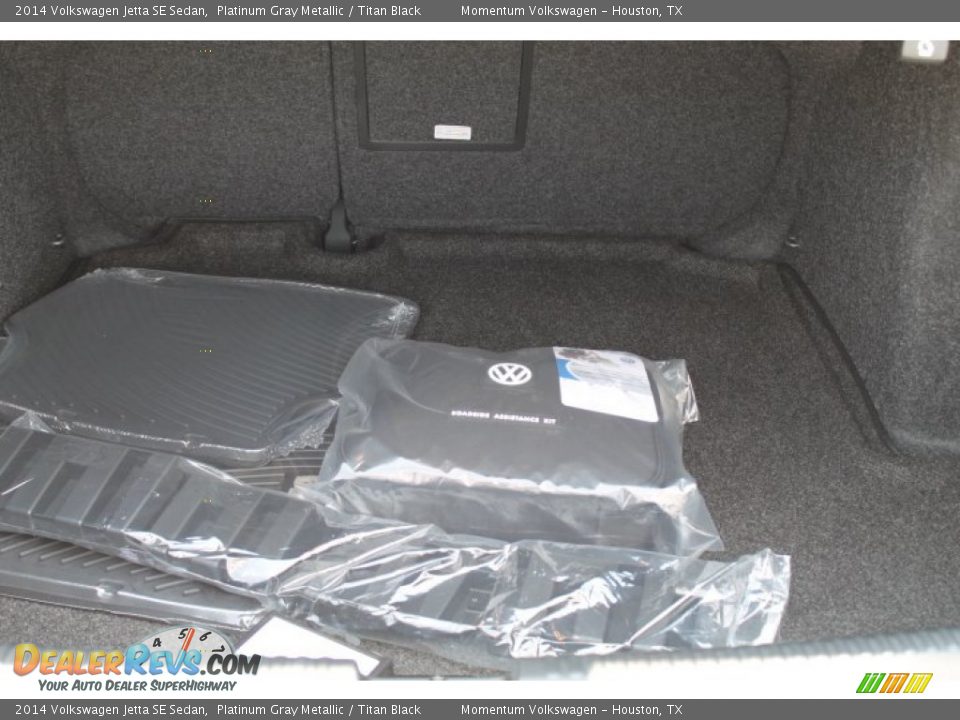 2014 Volkswagen Jetta SE Sedan Platinum Gray Metallic / Titan Black Photo #22
