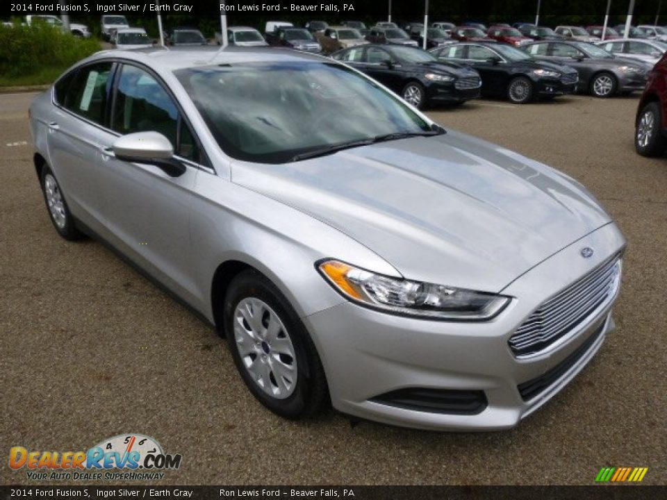 2014 Ford Fusion S Ingot Silver / Earth Gray Photo #2