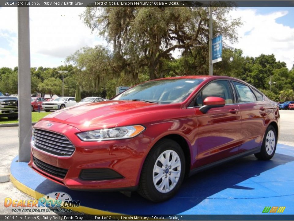 2014 Ford Fusion S Ruby Red / Earth Gray Photo #1