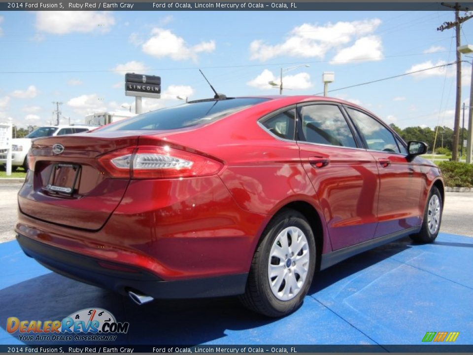 2014 Ford Fusion S Ruby Red / Earth Gray Photo #3