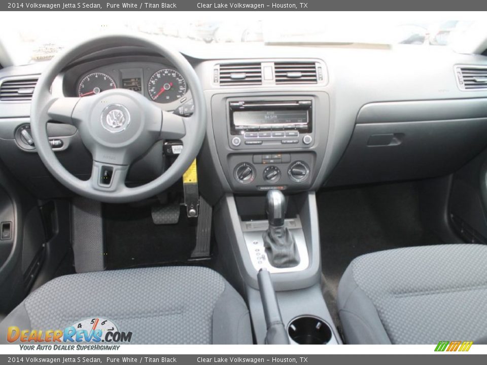 2014 Volkswagen Jetta S Sedan Pure White / Titan Black Photo #20