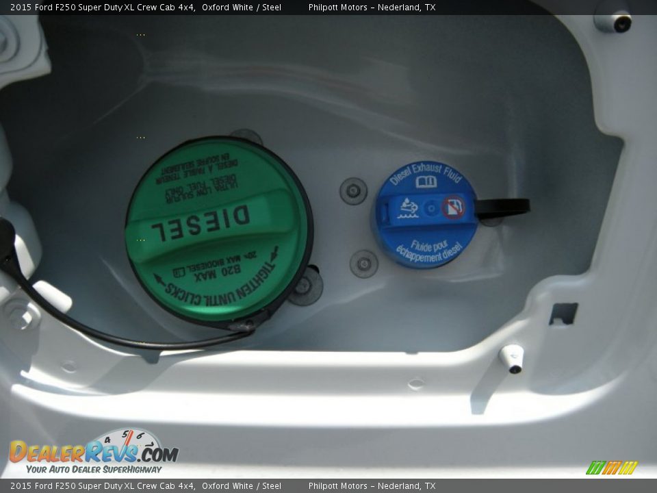 2015 Ford F250 Super Duty XL Crew Cab 4x4 Oxford White / Steel Photo #16