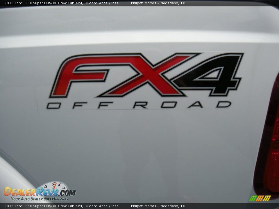2015 Ford F250 Super Duty XL Crew Cab 4x4 Oxford White / Steel Photo #17