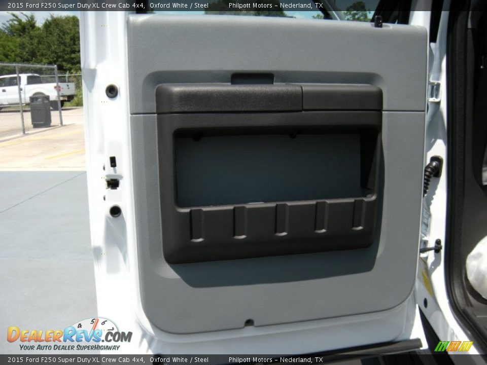 2015 Ford F250 Super Duty XL Crew Cab 4x4 Oxford White / Steel Photo #21