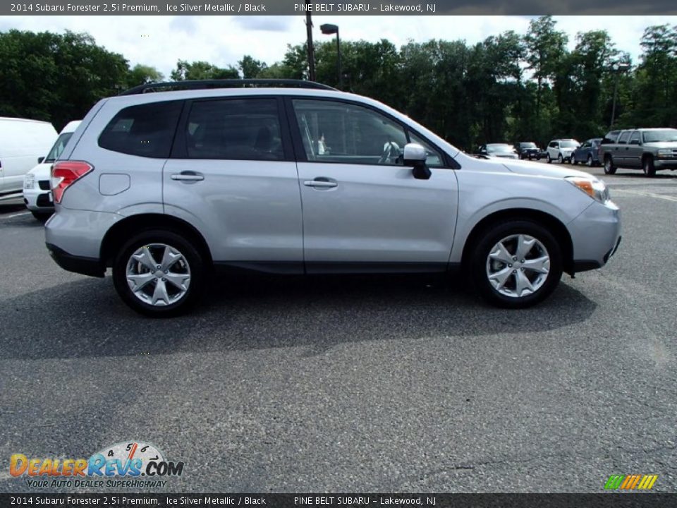 2014 Subaru Forester 2.5i Premium Ice Silver Metallic / Black Photo #4