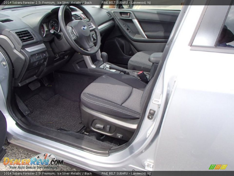 2014 Subaru Forester 2.5i Premium Ice Silver Metallic / Black Photo #9