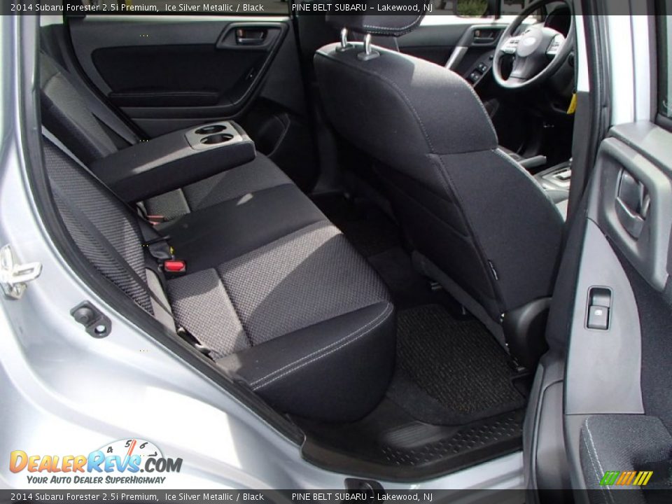2014 Subaru Forester 2.5i Premium Ice Silver Metallic / Black Photo #12