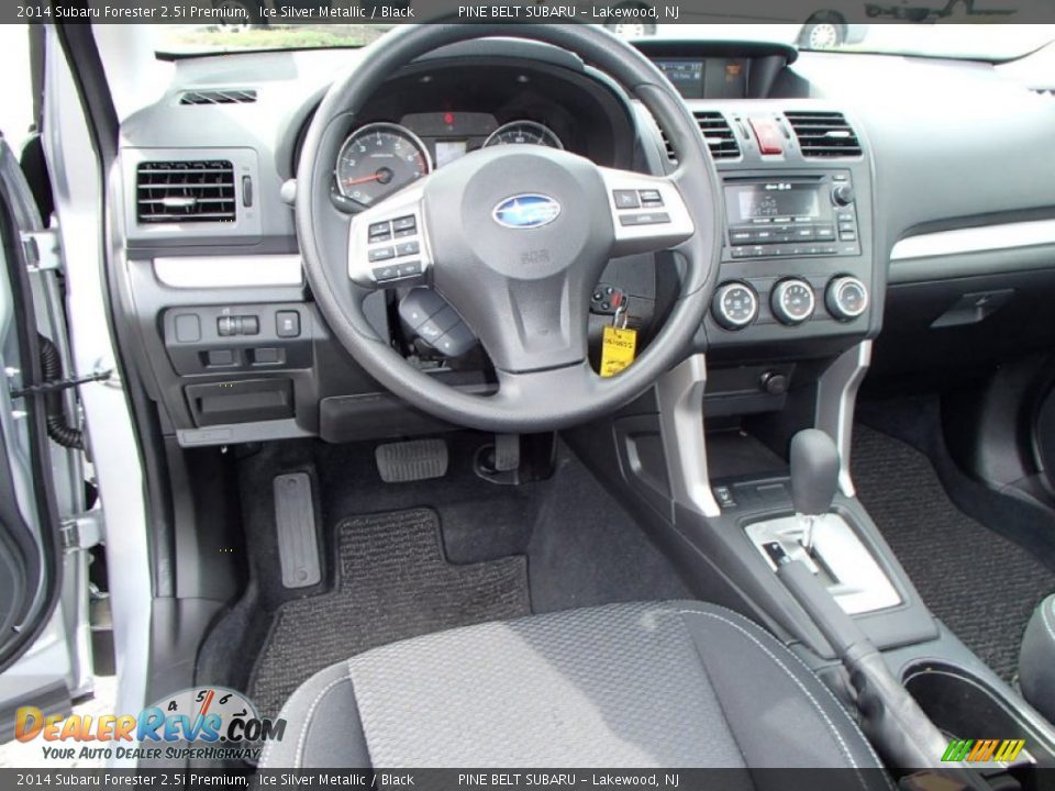 2014 Subaru Forester 2.5i Premium Ice Silver Metallic / Black Photo #15