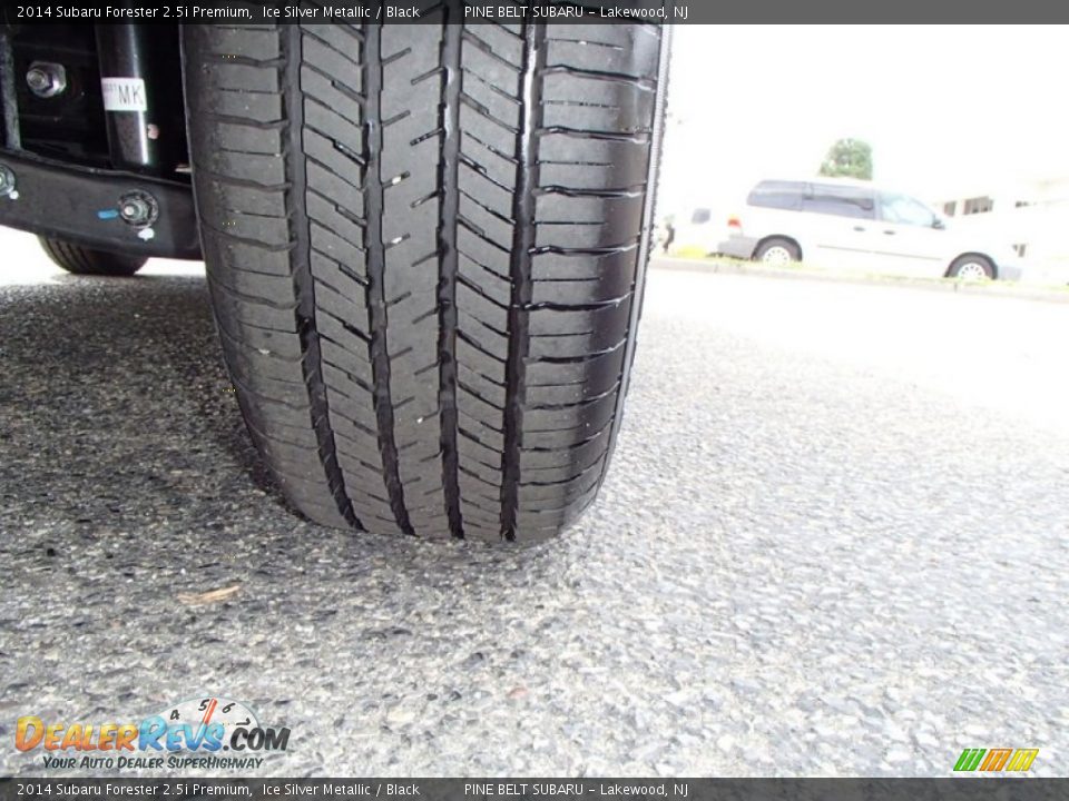 2014 Subaru Forester 2.5i Premium Ice Silver Metallic / Black Photo #29