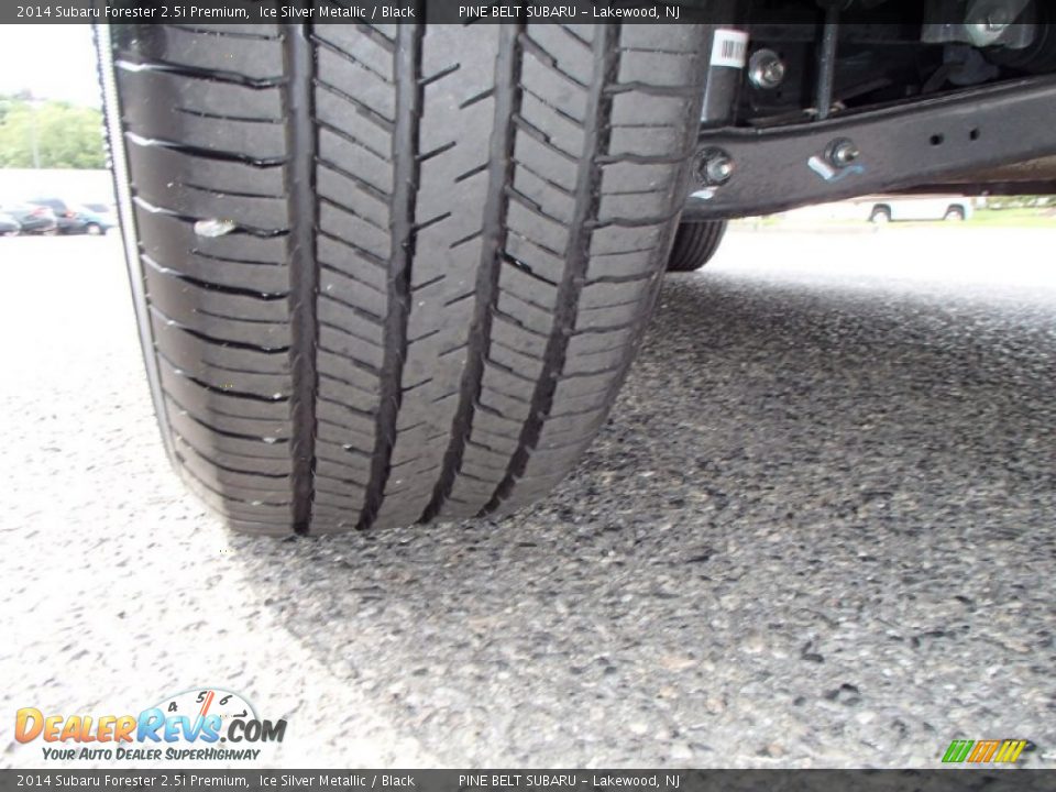 2014 Subaru Forester 2.5i Premium Ice Silver Metallic / Black Photo #30