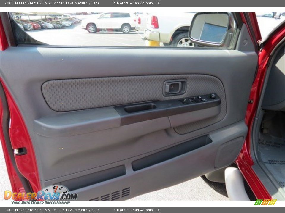 2003 Nissan Xterra XE V6 Molten Lava Metallic / Sage Photo #10