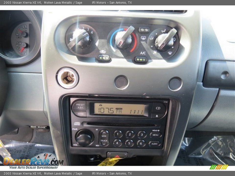 2003 Nissan Xterra XE V6 Molten Lava Metallic / Sage Photo #15