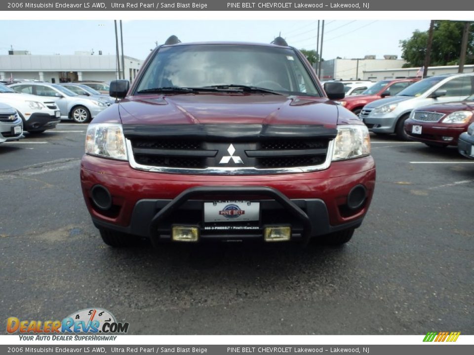 2006 Mitsubishi Endeavor LS AWD Ultra Red Pearl / Sand Blast Beige Photo #2