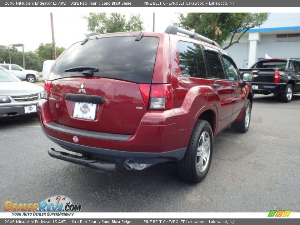 2006 Mitsubishi Endeavor LS AWD Ultra Red Pearl / Sand Blast Beige Photo #5