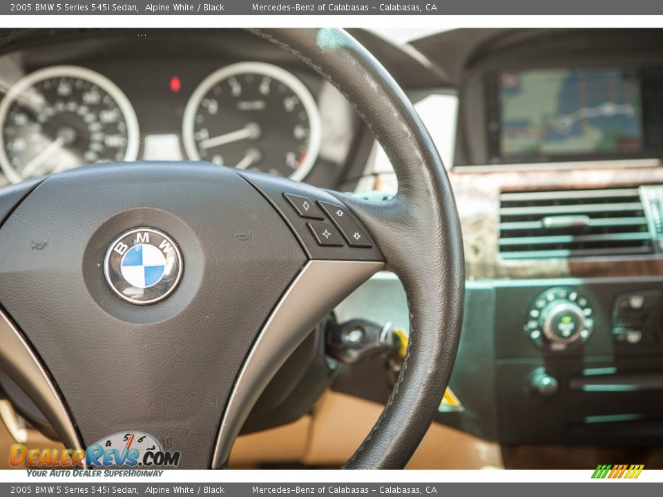 Controls of 2005 BMW 5 Series 545i Sedan Photo #18