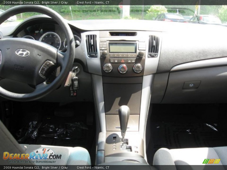 2009 Hyundai Sonata GLS Bright Silver / Gray Photo #11