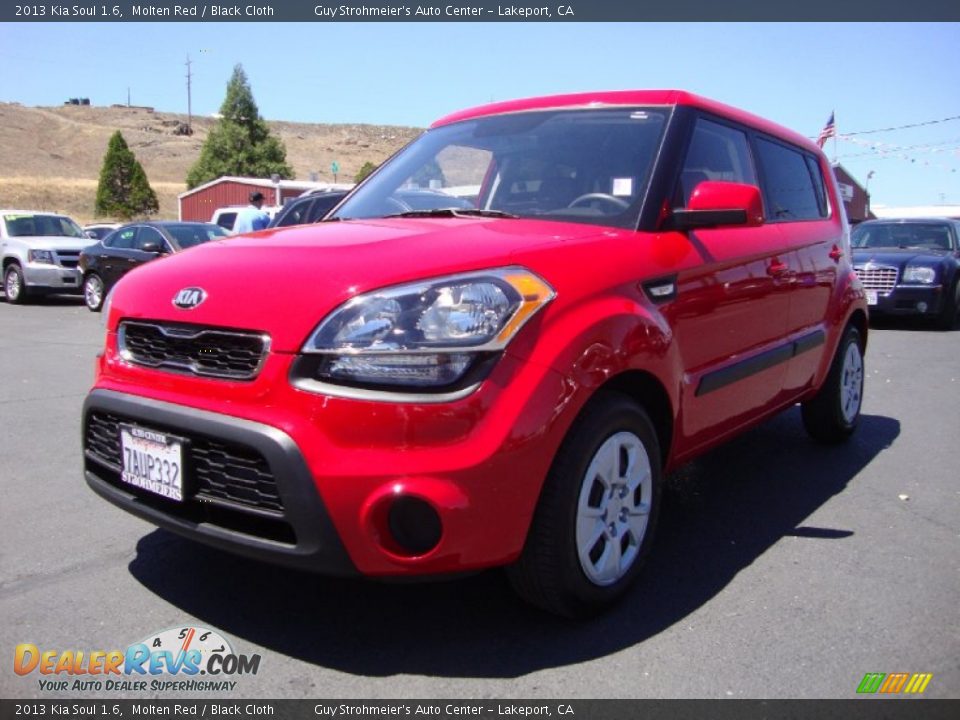2013 Kia Soul 1.6 Molten Red / Black Cloth Photo #3
