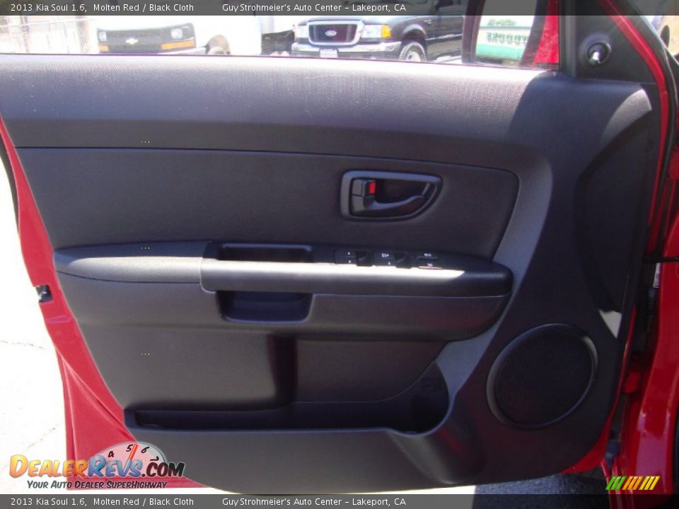 2013 Kia Soul 1.6 Molten Red / Black Cloth Photo #9