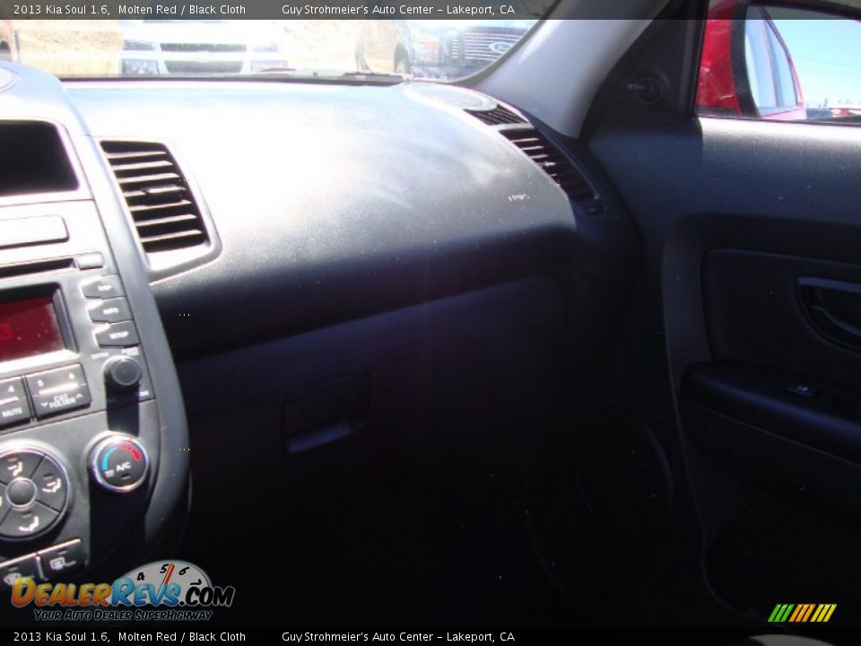 2013 Kia Soul 1.6 Molten Red / Black Cloth Photo #15