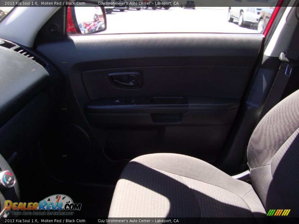 2013 Kia Soul 1.6 Molten Red / Black Cloth Photo #16