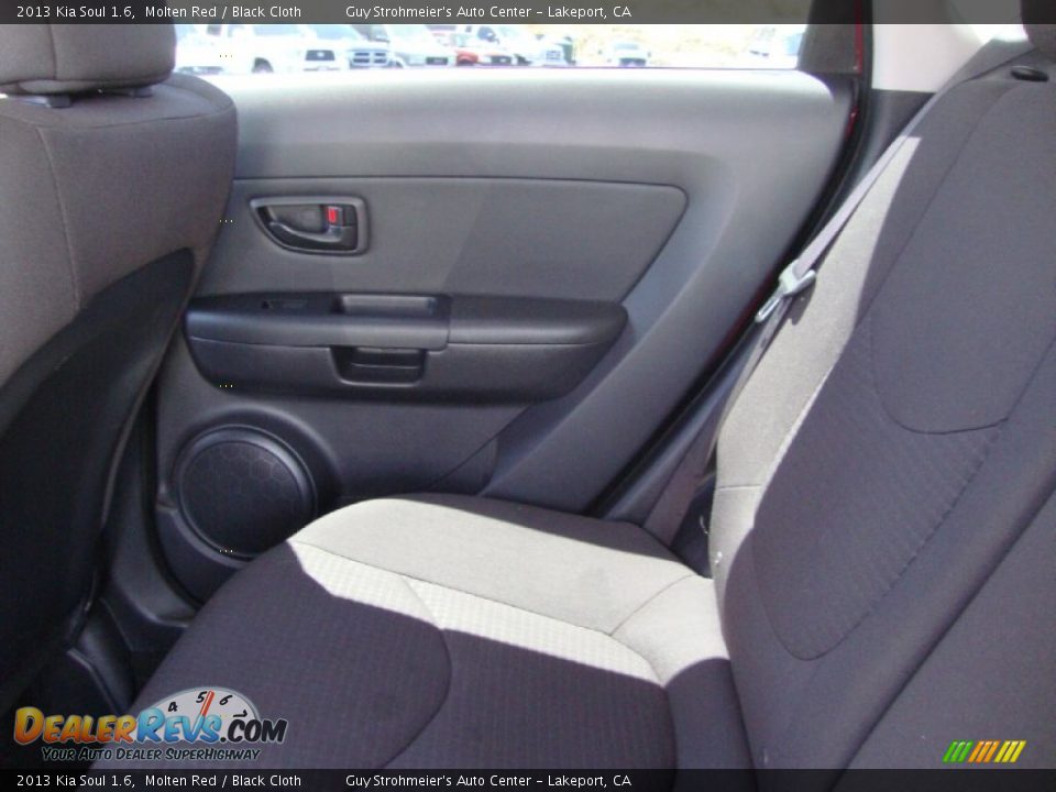 2013 Kia Soul 1.6 Molten Red / Black Cloth Photo #21