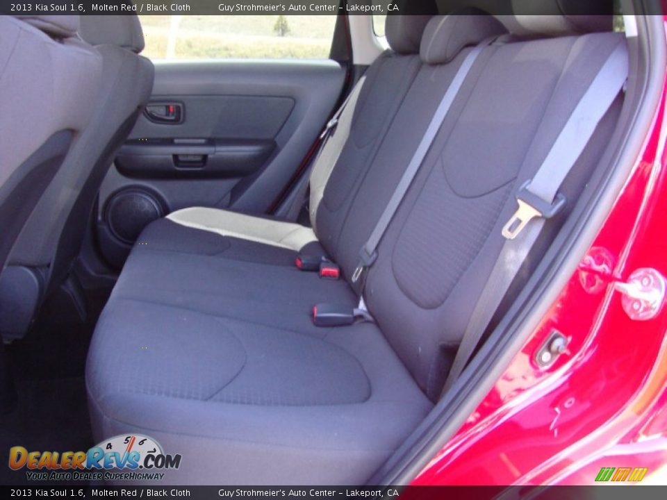 2013 Kia Soul 1.6 Molten Red / Black Cloth Photo #22