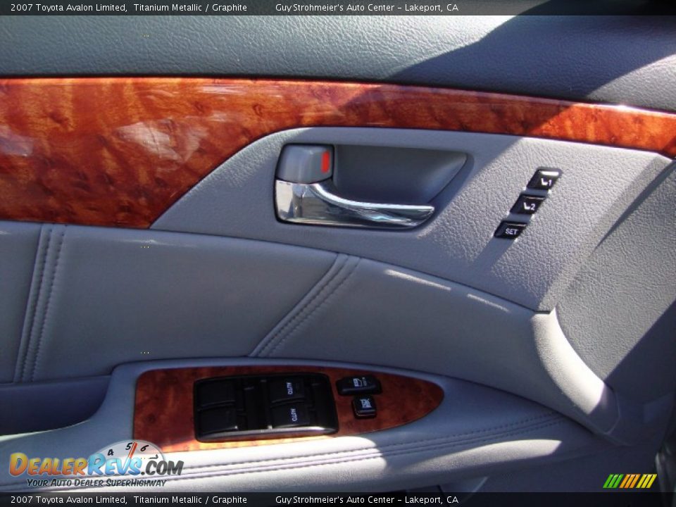 2007 Toyota Avalon Limited Titanium Metallic / Graphite Photo #10