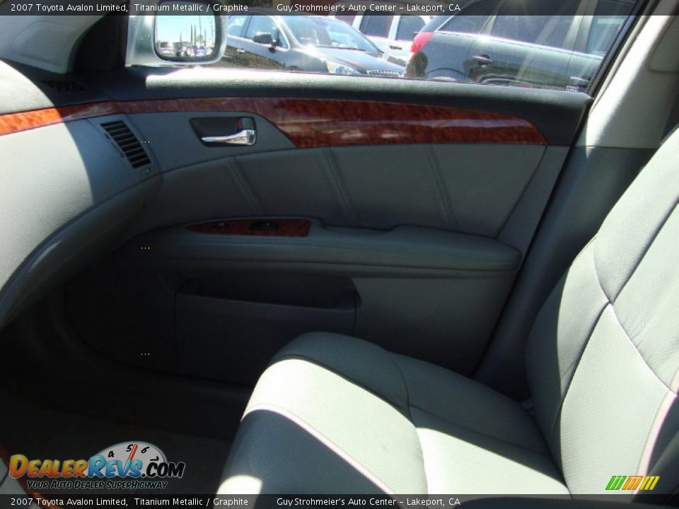 2007 Toyota Avalon Limited Titanium Metallic / Graphite Photo #17