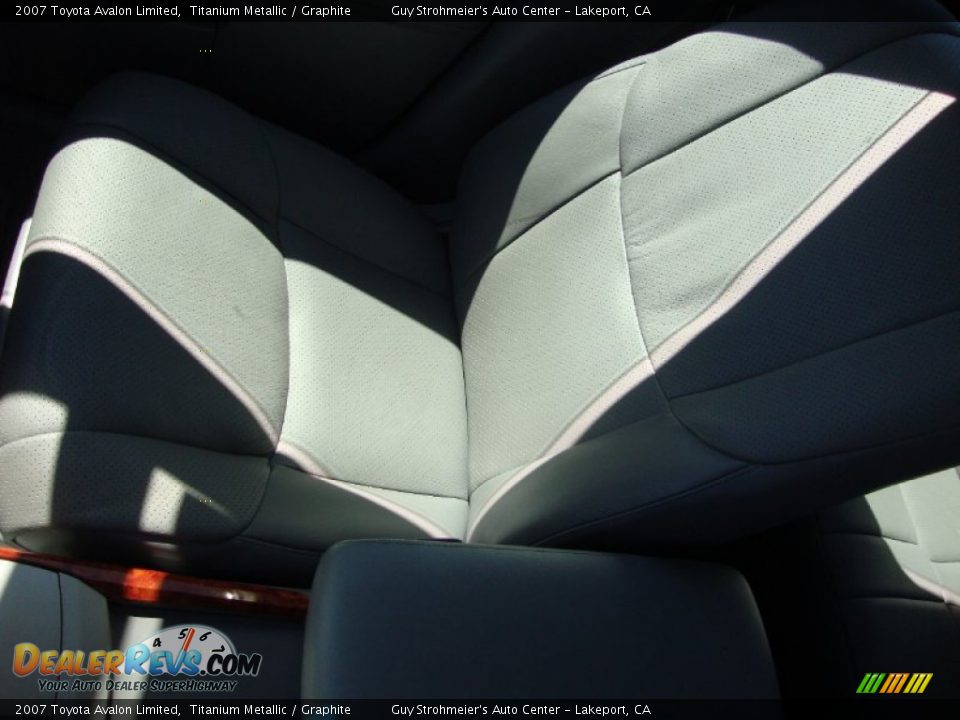 2007 Toyota Avalon Limited Titanium Metallic / Graphite Photo #18