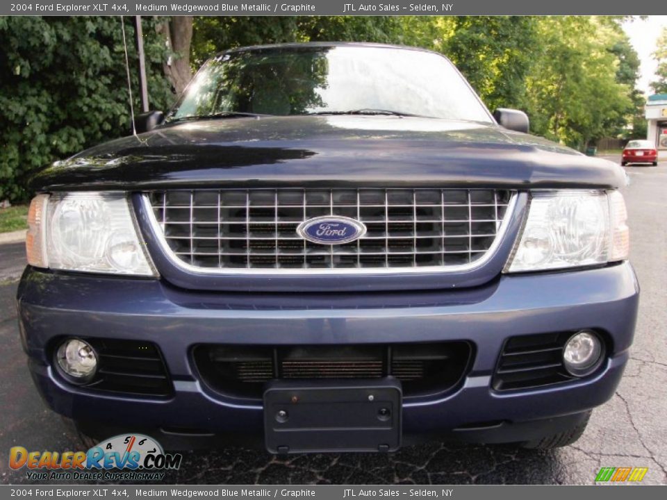 2004 Ford Explorer XLT 4x4 Medium Wedgewood Blue Metallic / Graphite Photo #2