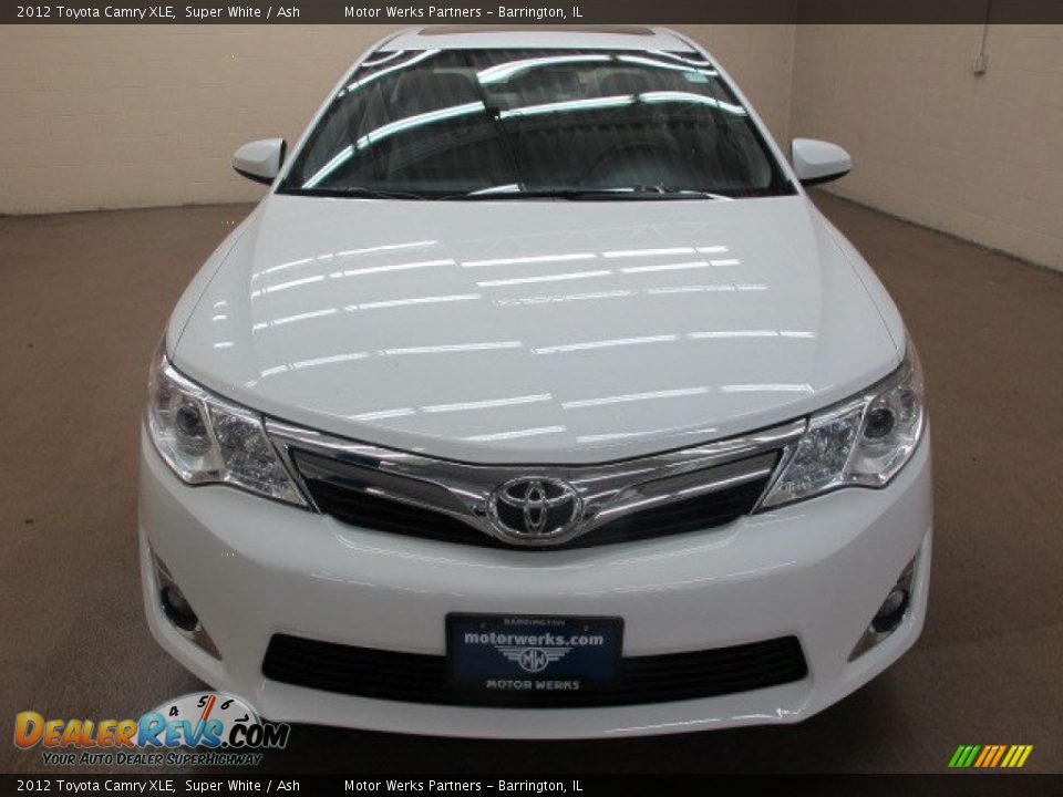 2012 Toyota Camry XLE Super White / Ash Photo #2